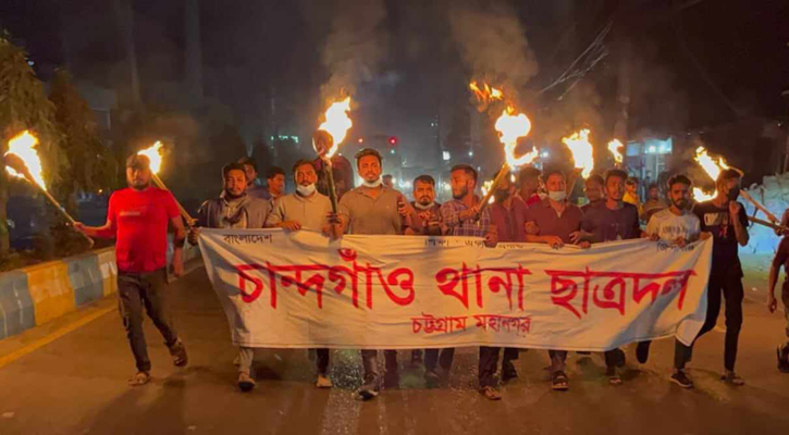 তফসিল ‘প্রত্যাখ্যান’ করে বিএনপির মশাল মিছিল